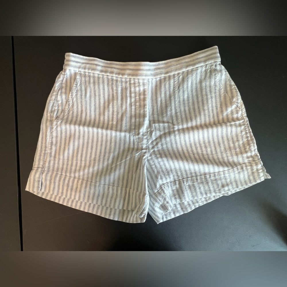 Banana Republic Navy and White Striped Linen Blend Shorts High Waisted Size L